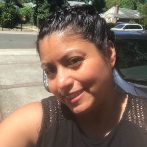 Meet your Posher, Stella